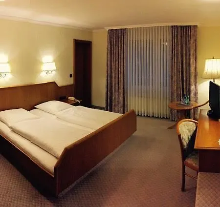 Hotel Henke 3*
